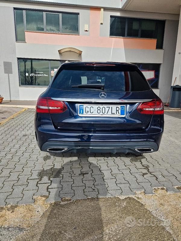 Usata Mercedes C300 Premium 245 CV (180 kW) 2021 Blu/azzurro Station wagon