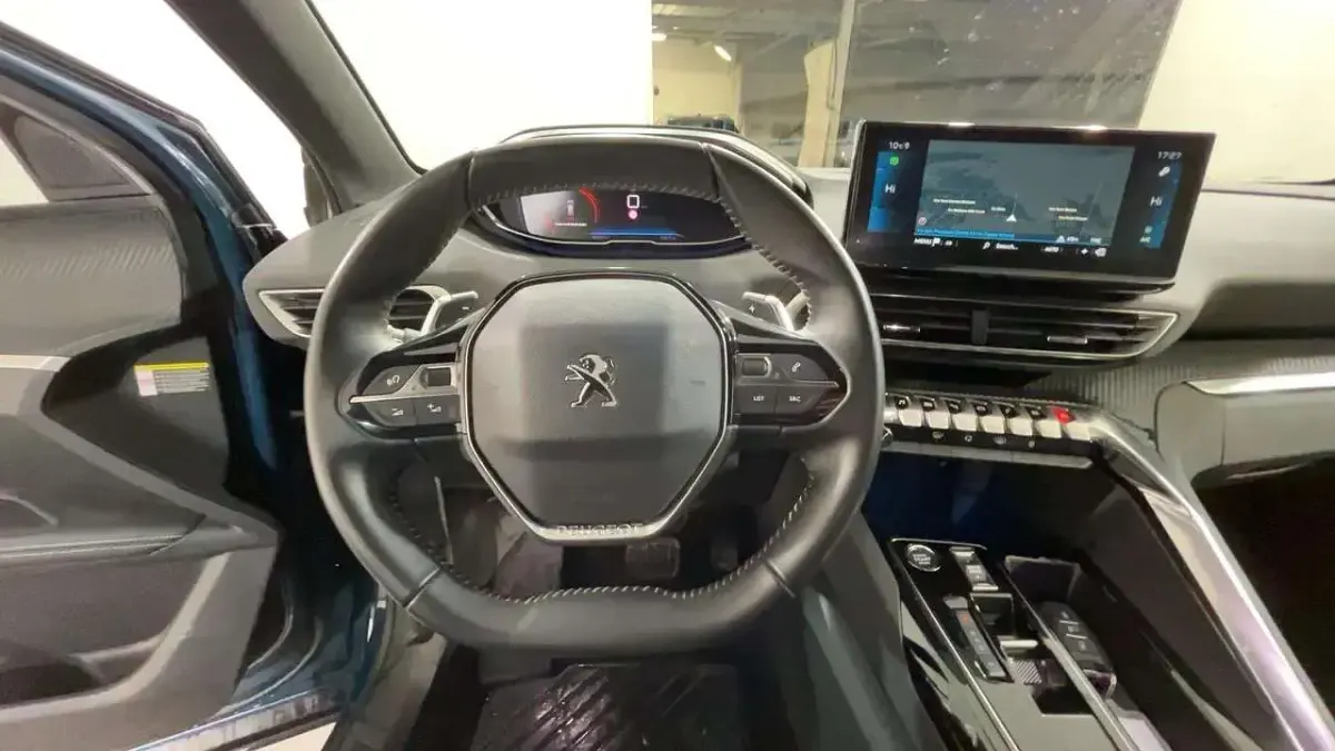 Usata Peugeot 5008 Allure 131 CV (96 kW) 2024 Blu/azzurro SUV