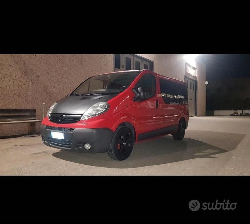 Usata Opel Vivaro 147 CV (108 kW) 2010 Monovolume