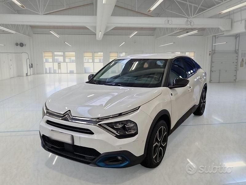 Usata Citroën e-C4 Shine 100 kW (136 CV) 2021 Bianco SUV
