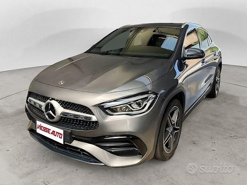 Grigio metallizzato Usata 2020 Mercedes GLA250 AMG SUV | 33.900 € (Buon prezzo) - Immagine 1/4