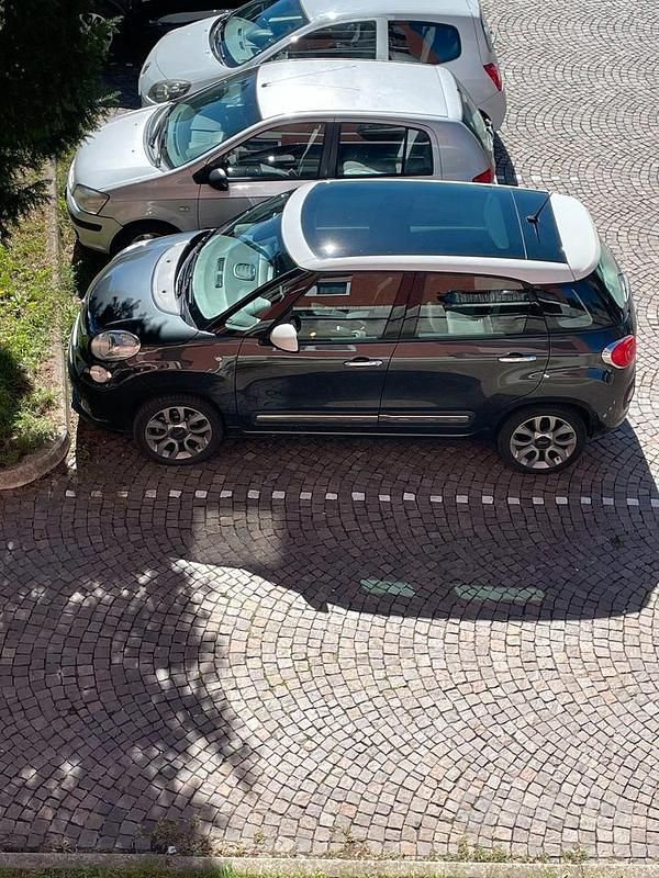 Grigio Usata 2016 Fiat 500L Monovolume | 9000 € (Buon prezzo) - Immagine 1/4