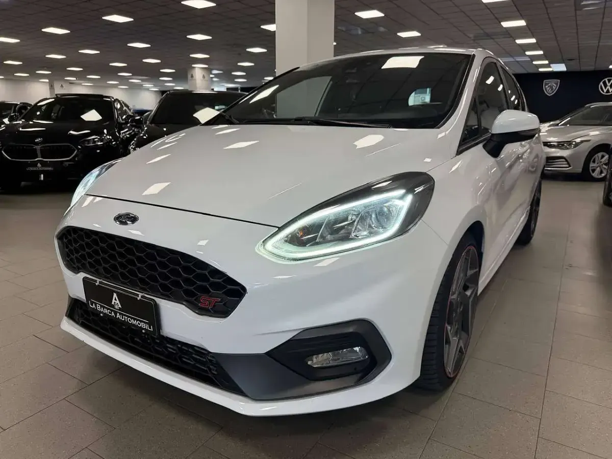 Usata Ford Fiesta ST 205 CV (150 kW) 2019 Bianco Utilitaria