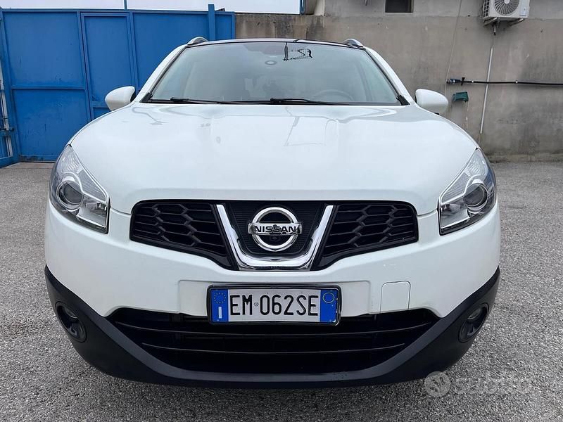 Usata Nissan Qashqai Tekna 130 CV (95 kW) 2012 Bianco SUV