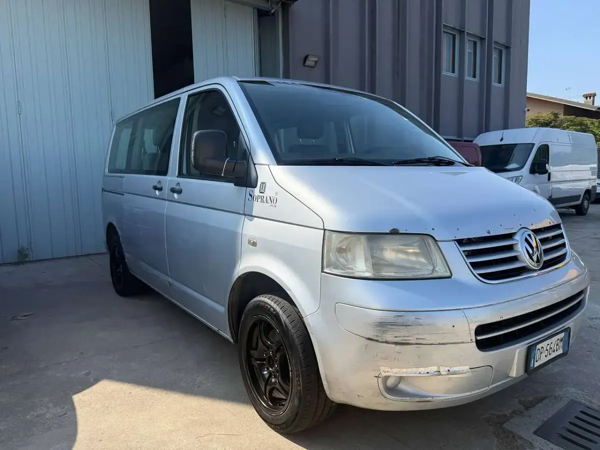 Usata VW T5 116 CV (85 kW) 2008 Argento Furgone