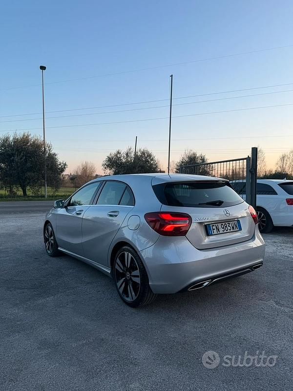 Usata Mercedes A180 Premium 2018 Grigio Berlina