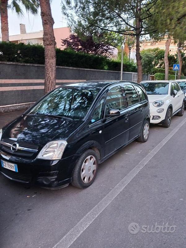 Usata Opel Meriva 90 CV (66 kW) 2006 Nero Monovolume