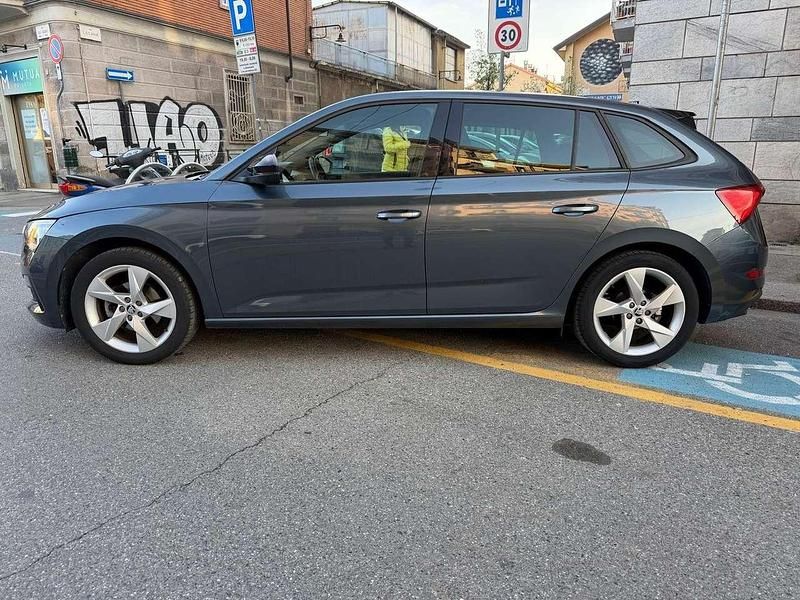 Usata Skoda Scala Sport 150 CV (110 kW) 2020 Grigio Utilitaria