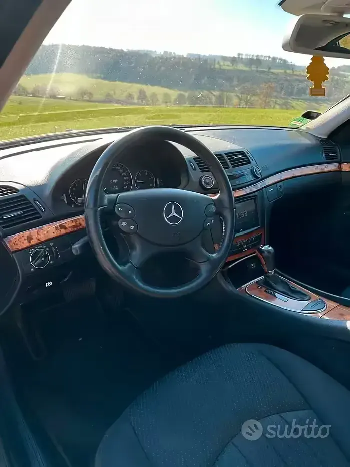 Usata Mercedes E220 Elegance 150 CV (110 kW) 2006 Berlina