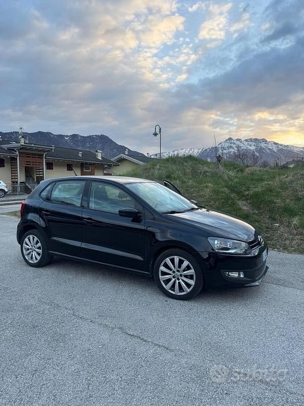 Usata VW Polo 75 CV (55 kW) 2012 Nero Utilitaria