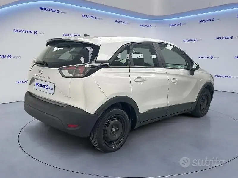 Usata Opel Crossland Edition 83 CV (61 kW) 2022 Argento SUV