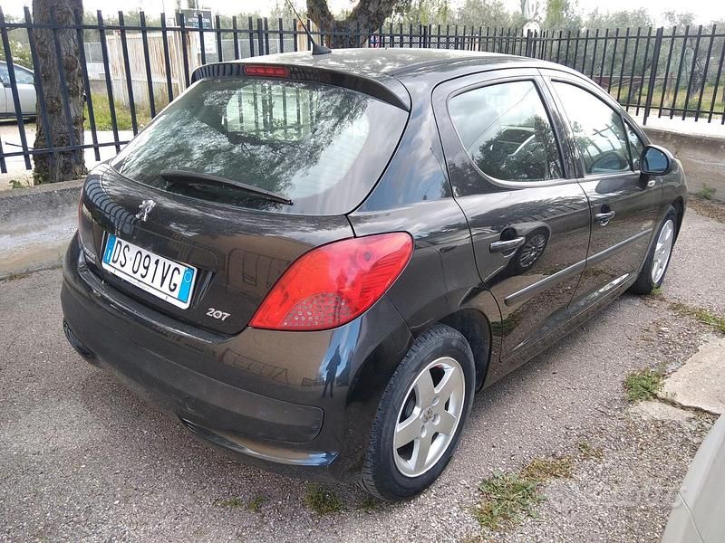 Usata Peugeot 207 70 CV (51 kW) 2008 Berlina