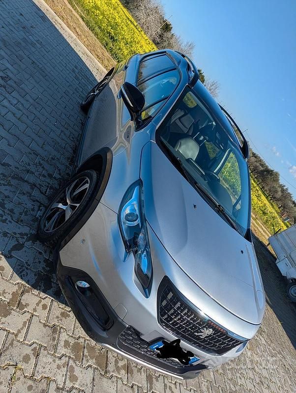 Usata Peugeot 2008 GT-line 131 CV (96 kW) 2019 Grigio SUV