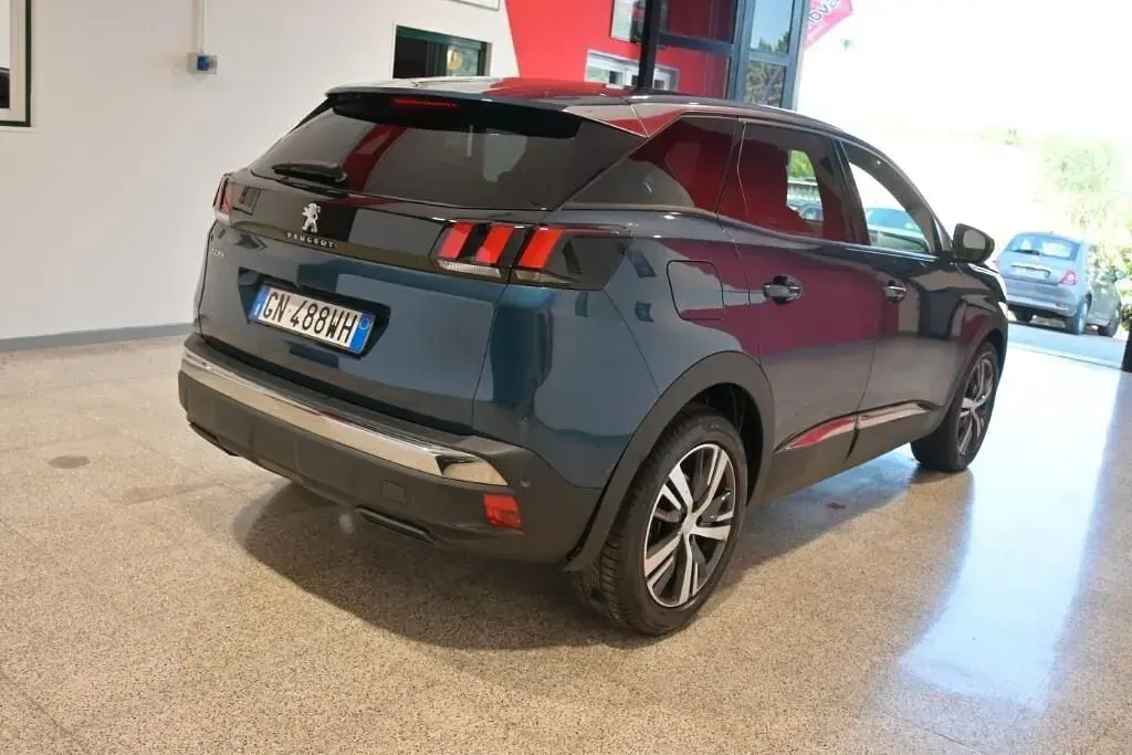 Usata Peugeot 3008 Allure 130 CV (95 kW) 2023 Blu SUV