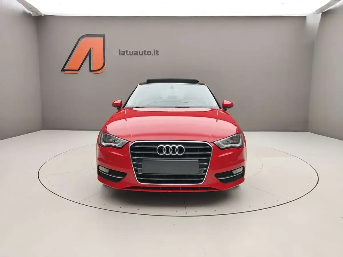 Usata Audi A3 Ambiente 122 CV (89 kW) 2013 Rosso Utilitaria