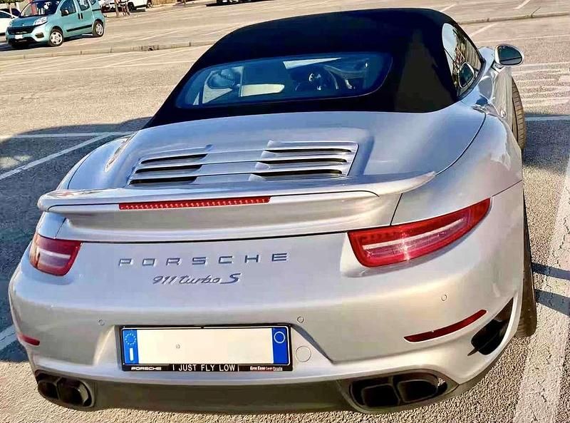 Usata Porsche 911 Turbo S Cabriolet 560 CV (411 kW) 2015 Argento Cabrio