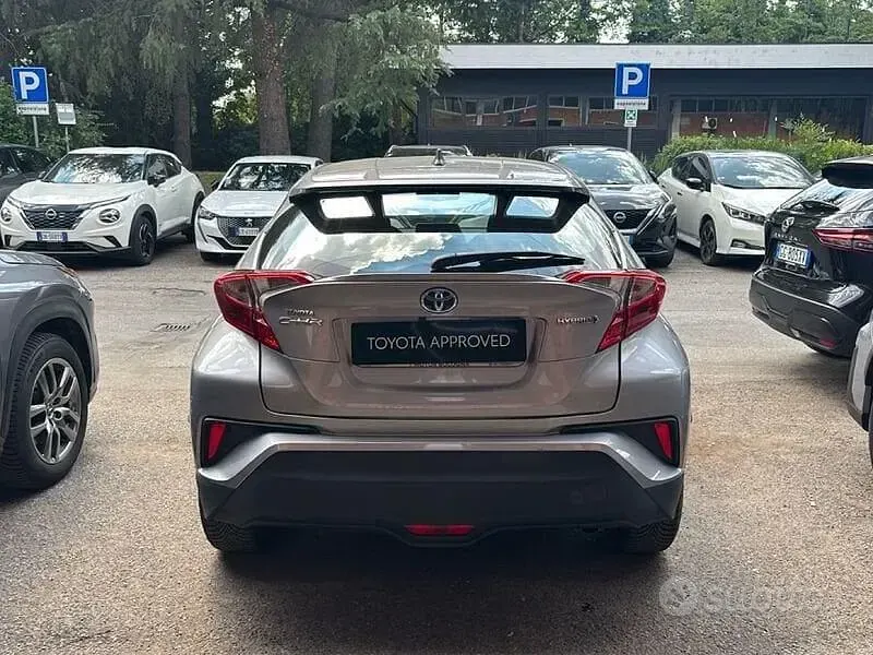 Usata Toyota C-HR Active 122 CV (89 kW) 2018 Other SUV