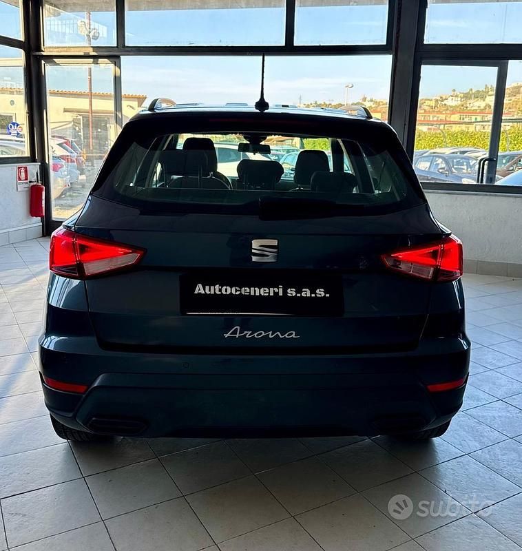 Usata Seat Arona Style 90 CV (66 kW) 2022 Grigio SUV