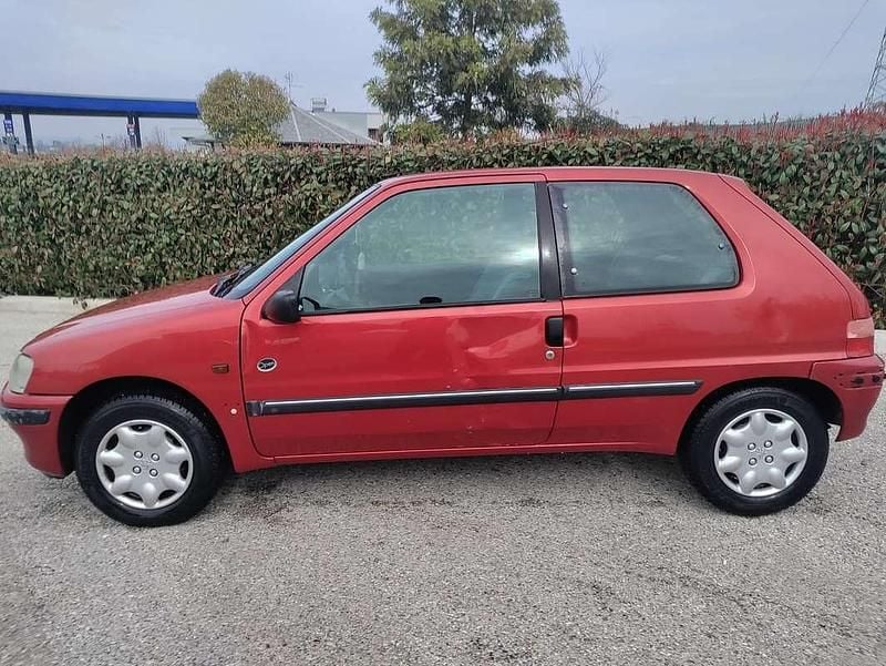 Usata Peugeot 106 60 CV (44 kW) 1998 Rosso Utilitaria