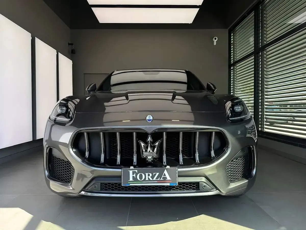 Usata Maserati Grecale GT 300 CV (220 kW) 2023 Grigio lava SUV