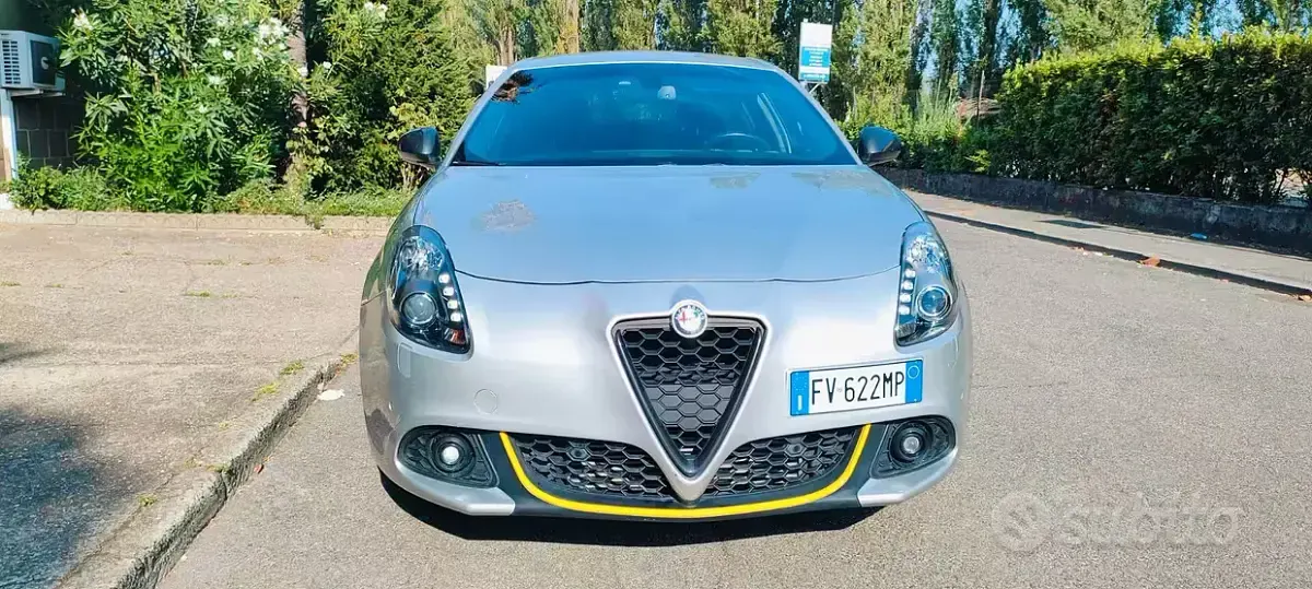 Usata Alfa Romeo Giulietta Veloce 170 CV (125 kW) 2019 Grigio Utilitaria