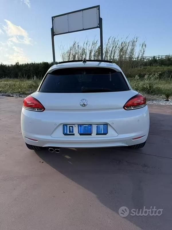 Usata VW Scirocco 140 CV (102 kW) 2013 Bianco Coupé