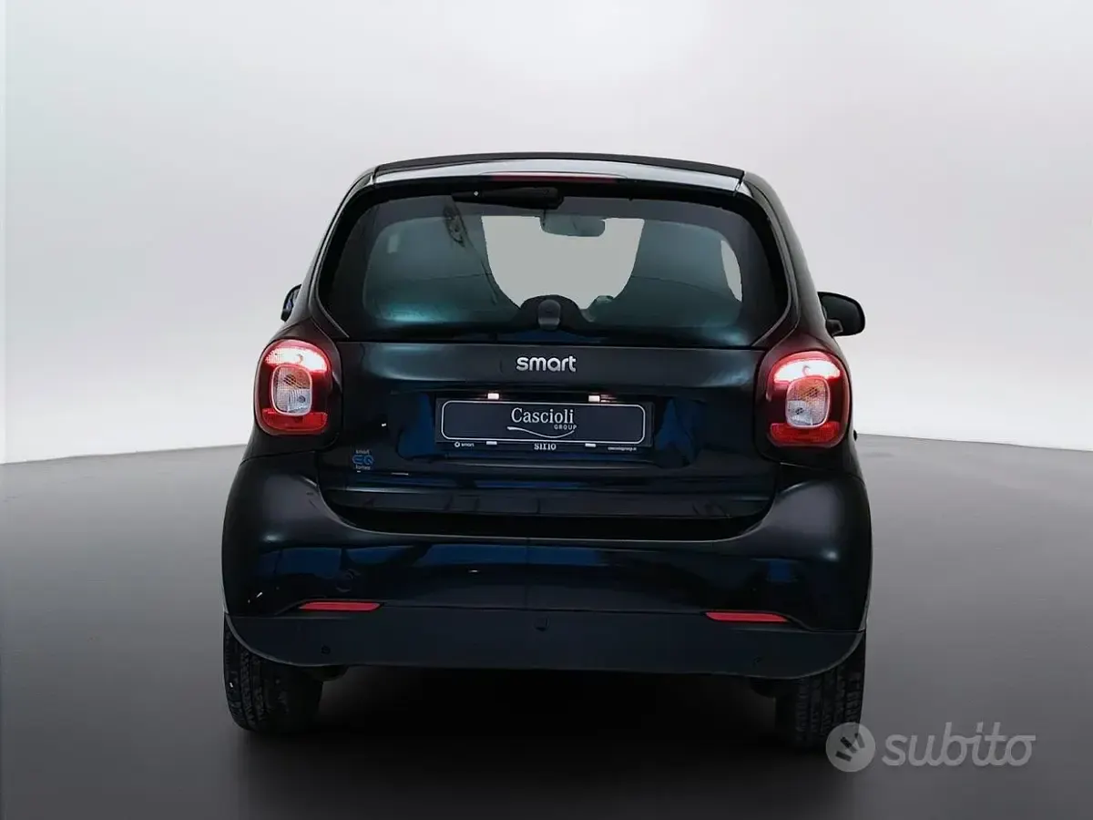 Usata Smart ForTwo Electric Drive Passion 41 kW (56 CV) 2022 Ecabodypanels Berlina