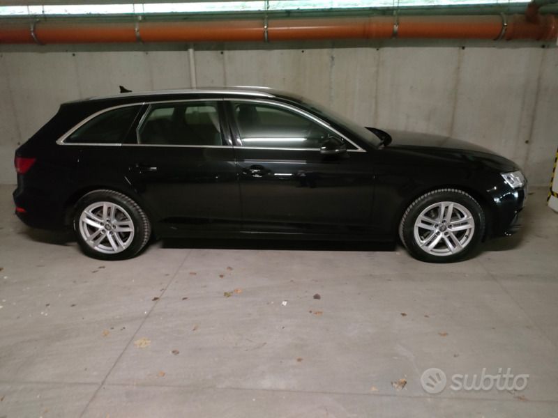 Usata Audi A4 150 CV (110 kW) 2019 Nero Station wagon