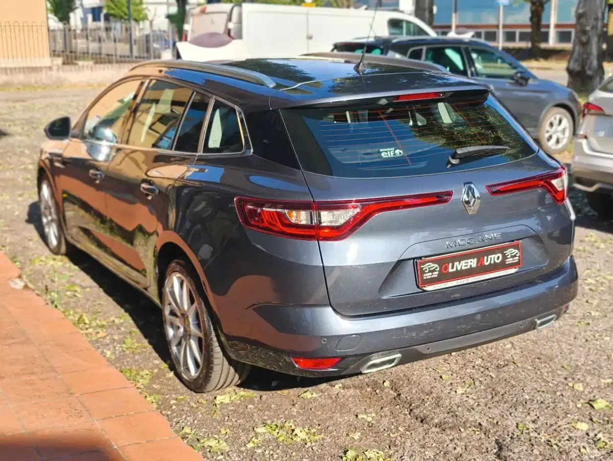 Usata Renault Mégane GrandTour Business 116 CV (85 kW) 2020 Grigio Station wagon
