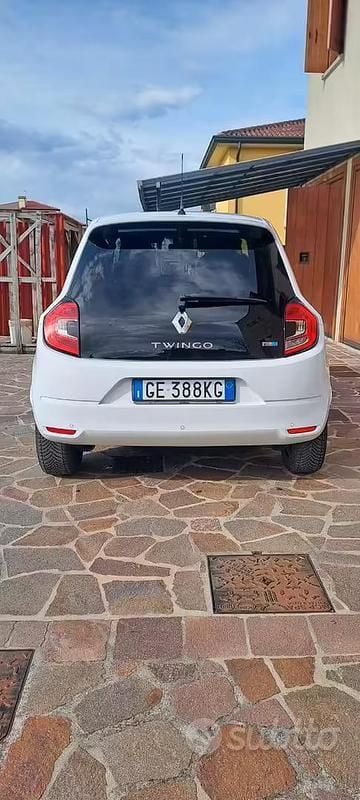 Usata Renault Twingo 60 kW (82 CV) 2021 Bianco Utilitaria