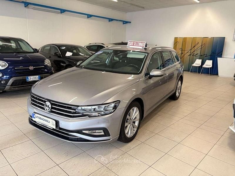 Usata VW Passat Business 150 CV (110 kW) 2020 Argento Station wagon