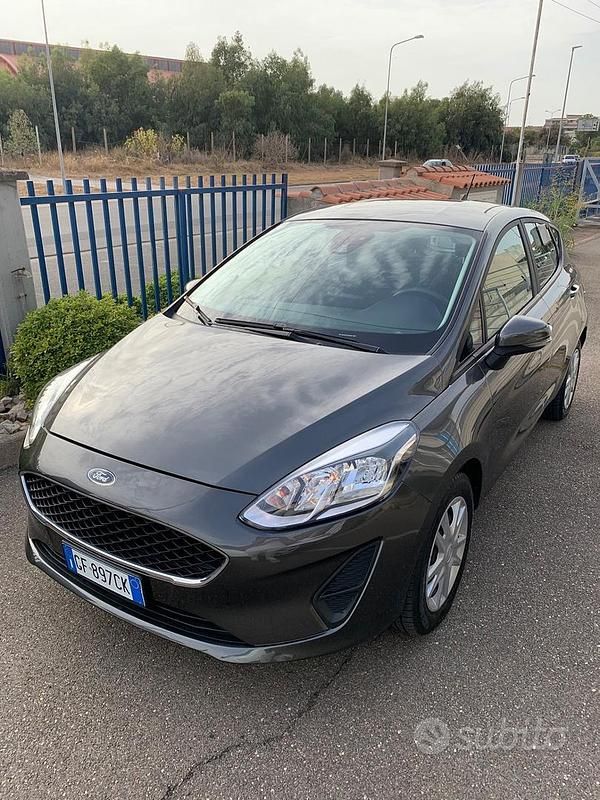 Usata Ford Fiesta 75 CV (55 kW) 2021 Grigio Utilitaria