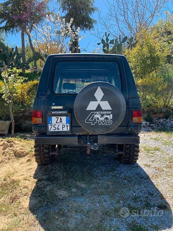 Usata Mitsubishi Pajero 1985 Nero SUV
