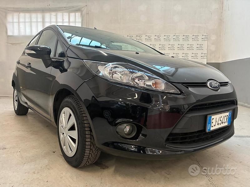Usata Ford Fiesta 70 CV (51 kW) 2011 Nero Utilitaria