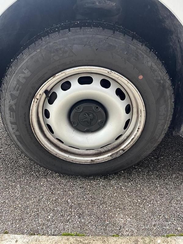 Usata Peugeot Partner Premium 99 CV (72 kW) 2017 Bianco Monovolume