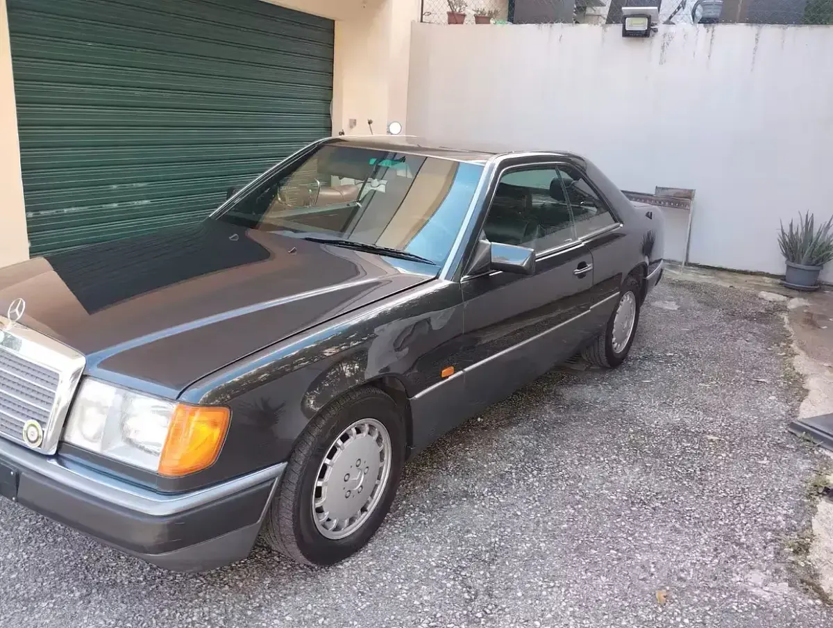 Usata Mercedes 200 1991 Nero Coupé