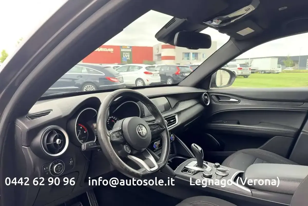 Usata Alfa Romeo Stelvio Business 160 CV (117 kW) 2022 Grigio SUV