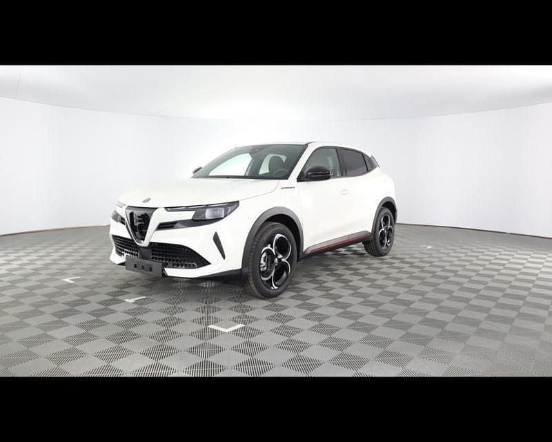 Nuova Alfa Romeo Junior 136 CV (100 kW) 2025 Bianco / pastello SUV