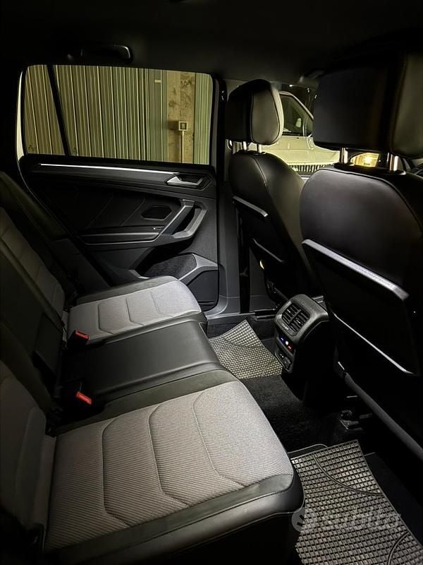 Usata VW Tiguan R-line 150 CV (110 kW) 2019 Bianco SUV