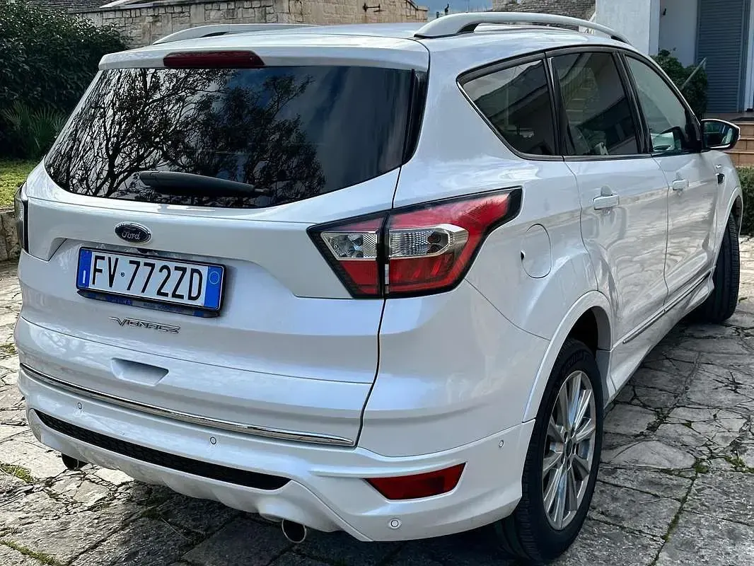 Usata Ford Kuga Vignale 150 CV (110 kW) 2019 Bianco SUV
