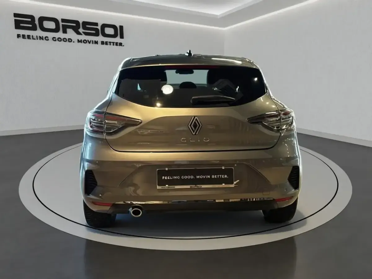 Usata Renault Clio V Techno 91 CV (66 kW) 2025 Grigio scisto Berlina
