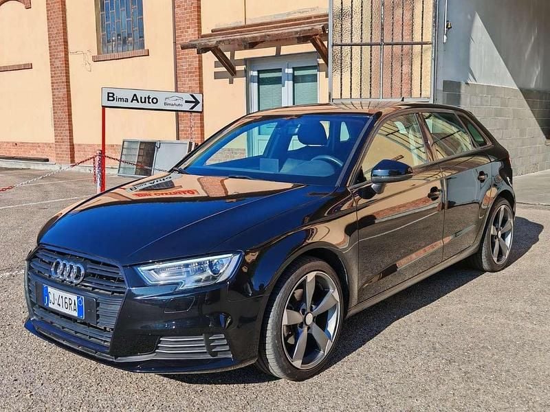 Usata Audi A3 Ambiente 116 CV (85 kW) 2019 Nero Berlina