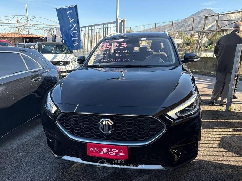 Usata MG ZS Luxury 106 CV (77 kW) 2023 Nero SUV