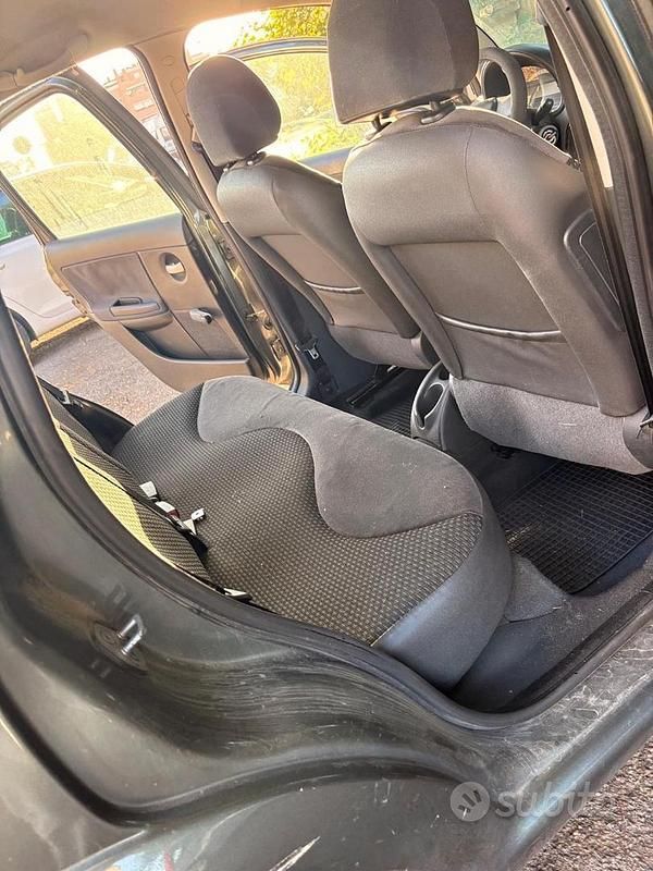 Usata Citroën C3 95 CV (69 kW) 2010 Grigio Utilitaria