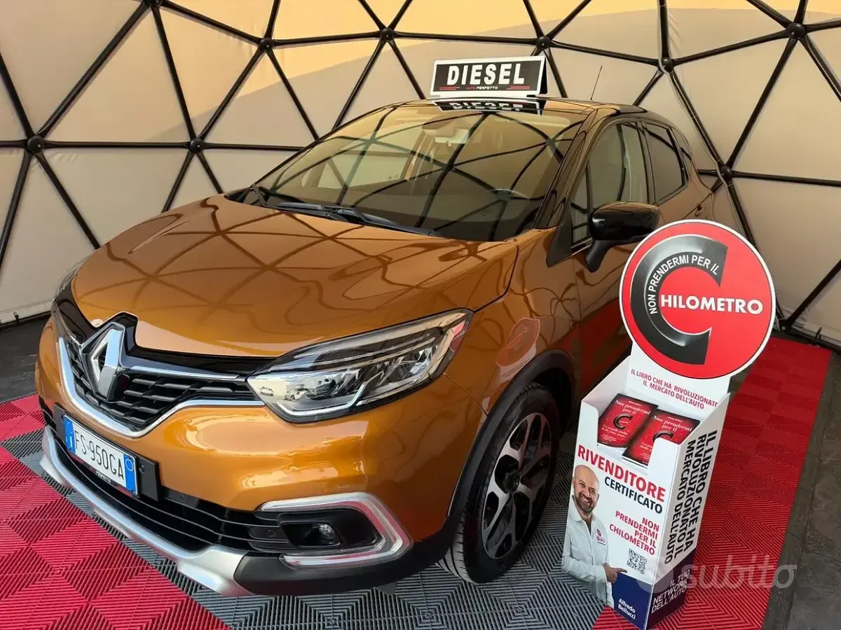 Usata Renault Captur Intens 90 CV (66 kW) 2018 Marrone SUV