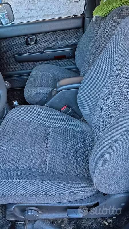 Begagnad Toyota 4 Runner 90 HK (66 kW) 1991 Grön SUV