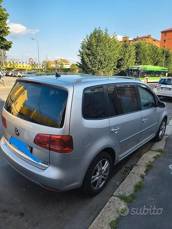 Usata VW Touran 2011 Giallo Monovolume