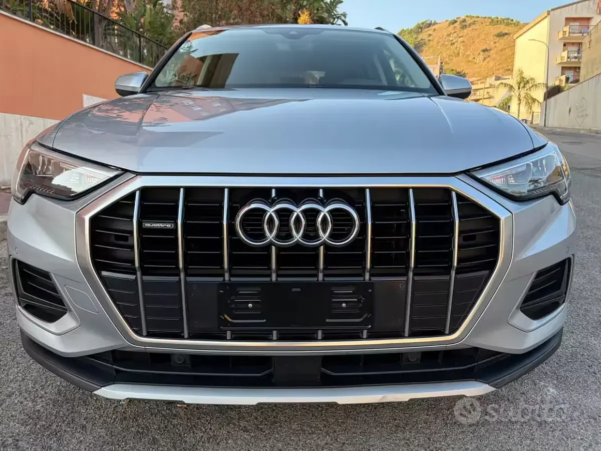 Usata Audi Q3 S-Line 150 CV (110 kW) 2020 Grigio SUV
