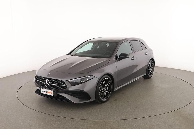 Usata Mercedes A180 AMG line 150 CV (110 kW) 2024 Grigio