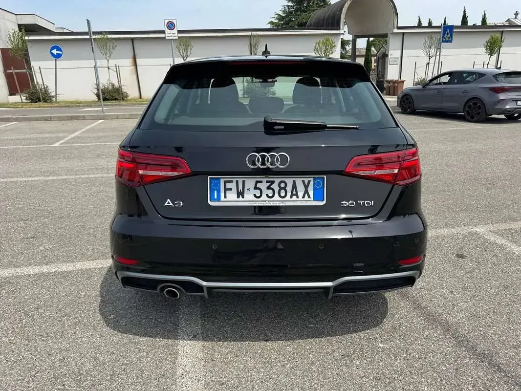 Usata Audi A3 Admired 116 CV (85 kW) 2019 Nero Berlina